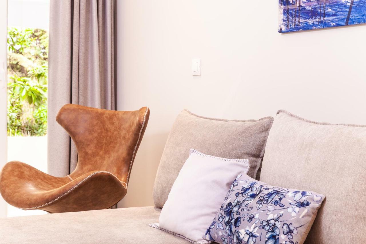Sweet Suite Flora In Vouliagmeni Αθήνα Εξωτερικό φωτογραφία